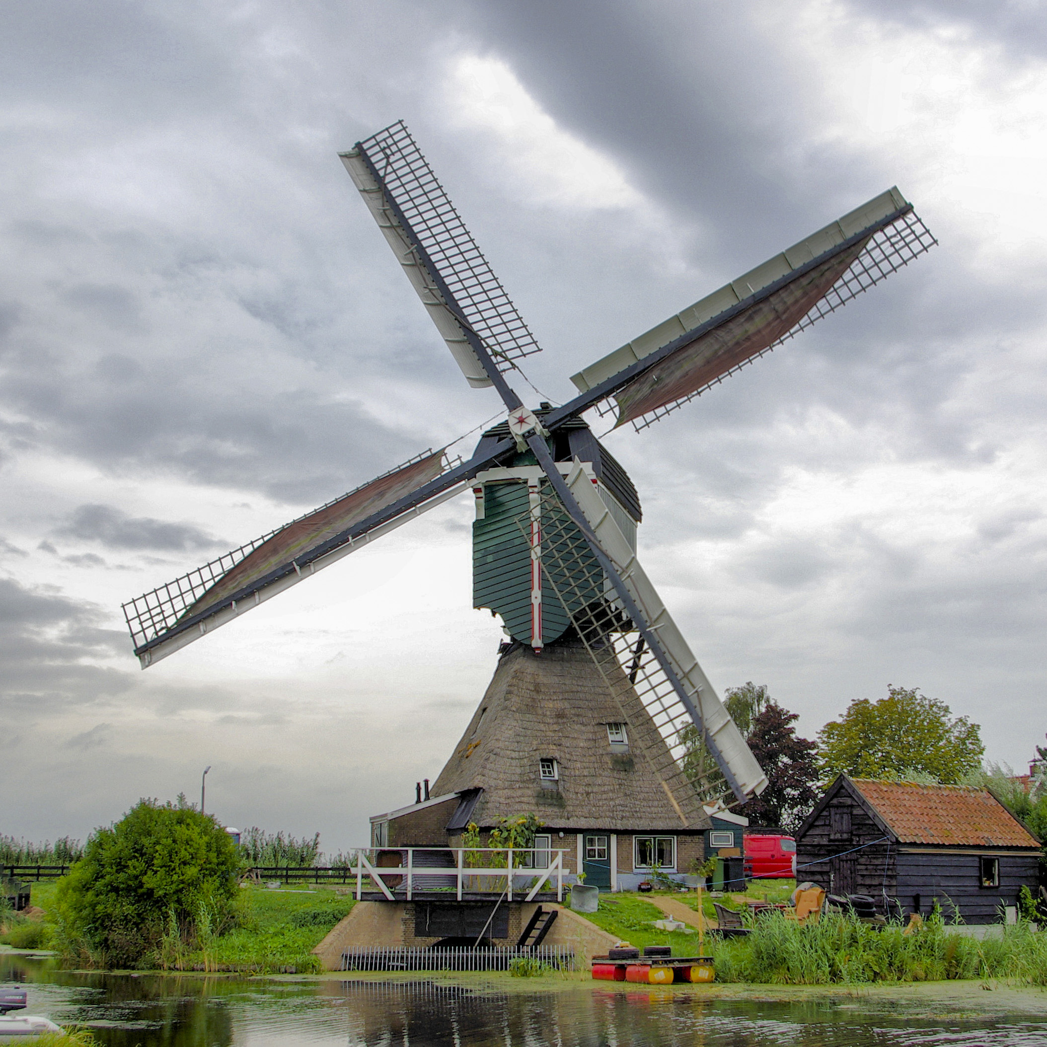 De Hofwegense molen Een foto van de Hofwegense molen