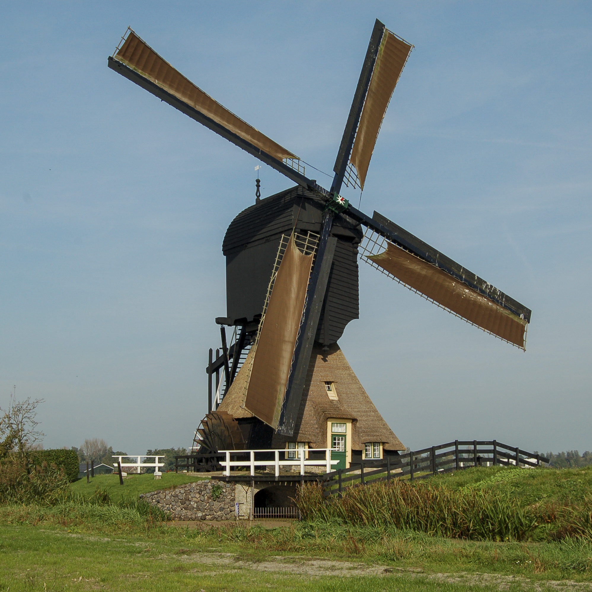 De Liefde Een foto van de Middelmolen